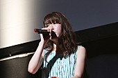 「小松未可子、田所あずさ/fhanaを迎えての自主企画2マン開催＆ニューアルバムのリリースを発表」1枚目/6