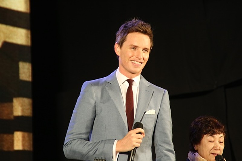 エディ・レッドメイン「ファン全員トランクに入れて持ち帰りたい」、『ファンタビ』ジャパンプレミア開催