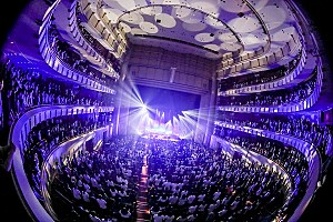 UNISON SQUARE GARDENのライブ＆ドキュメンタリー特番が2017年元日に