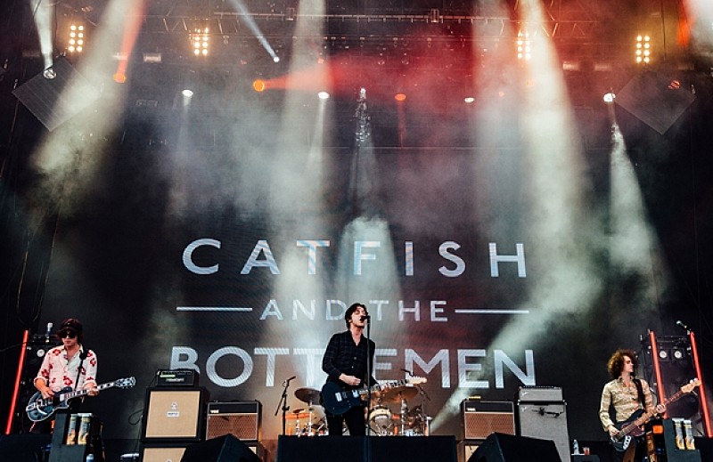 「Catfish and the Bottlemen」4枚目/33