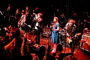 「a flood of circle 10周年のクリスマスを彩るスペシャルライブ大盛況に、10日には大阪公演も（セットリストあり）」
