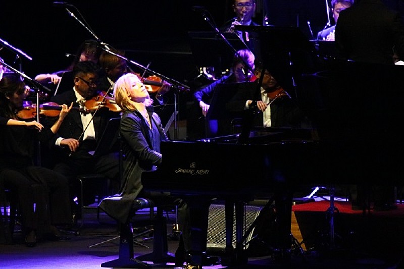 ＹＯＳＨＩＫＩ「YOSHIKIクラシックツアー2日目、「同じ時代に生きることができたことに感謝」」1枚目/5