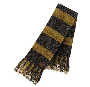 「『ファンタビ』大ヒット記念、主人公ニュートも愛用のマフラーを3名様にプレゼント」