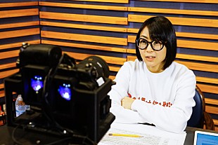 「宇多田ヒカル『30代はほどほど。』再配信に伴い本人着用のスウェットの商品化も決定」