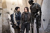 「『ローグ・ワン/スター・ウォーズ・ストーリー』、“愛されドロイド”K-2SOの本編映像が到着」1枚目/1