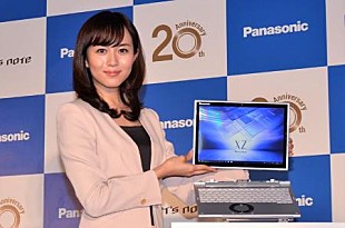 「比嘉愛未、デビュ－１５年「あっという間だった」　“ロボット”になったつもりでＣＭ撮影」