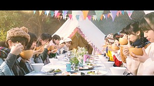 「モーニング娘。'17、キャンプパーティーを“素”で楽しむ「モーニングみそ汁」MV公開」