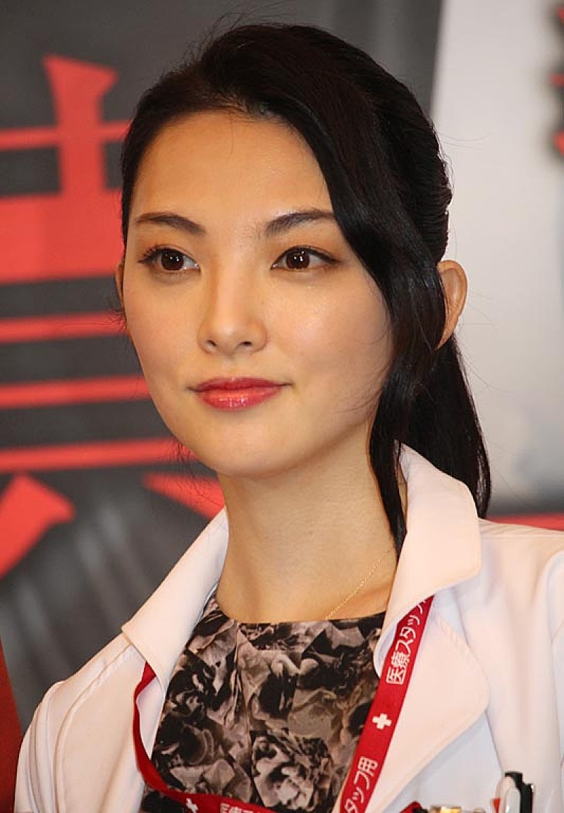 「田中麗奈、非道な女医役「楽しい」　夫を震えさせる“悪魔”の一面とは…？」1枚目/1