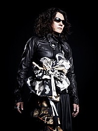 石井竜也デザイン「GLORIA VEATRICE」ティーポット&クリーマー ピーボ・ブライソン/石井竜也/大黒摩季などが次世代の子供たちに