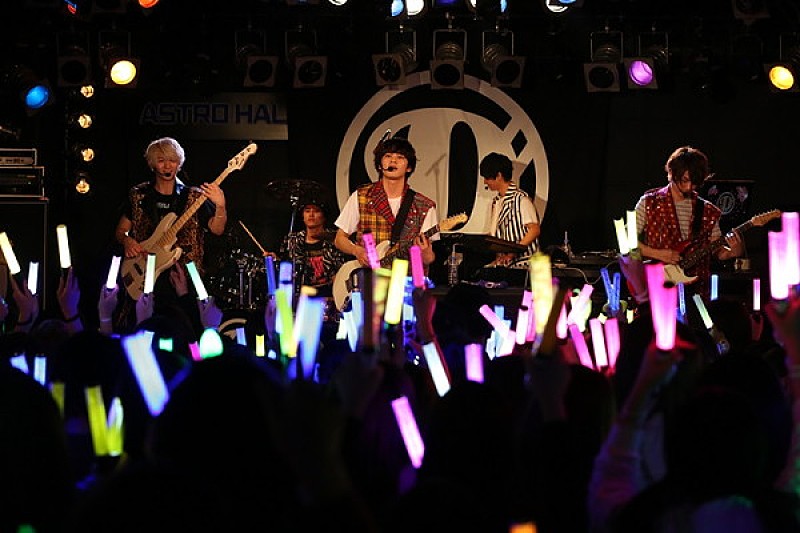 「DISH//、新メンバー大智が世界記録に挑戦 5555枚限定の新作リリースも発表」1枚目/10