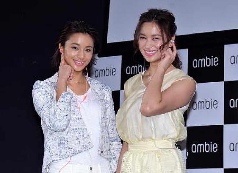 「高橋メアリ－ジュン＆ユウ姉妹が恋愛ト－ク　ユウは「“耳触り作戦”で頑張る」」1枚目/1