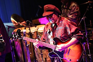 「EW&amp;Fの血脈を引き継ぐアル・マッケイのハッピーなファンキー・ミュージック。音楽の悦楽に酔い痴れながら心温まる、厳冬のアーバン・ナイト」