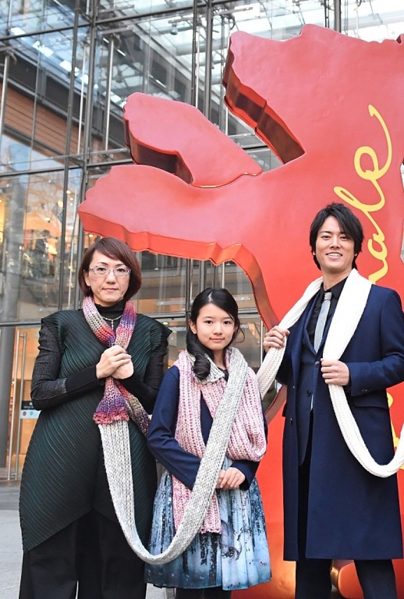 「生田斗真、桐谷健太らがベルリン国際映画祭に登場　８分間のスタンディングオベ－ションに万感」1枚目/1