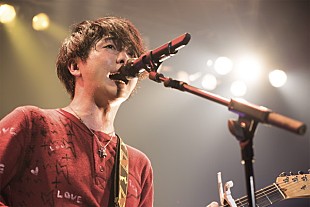 「Mrs. GREEN APPLE、大興奮のツアー初日公演で映画＆ドラマに新曲書き下ろしを発表」