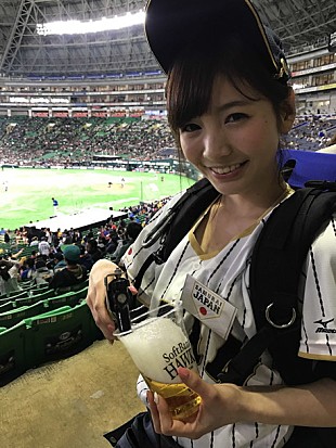 「“可愛すぎる売り子”ほのか 約1年ぶりの売り子姿！ 注目の選手は…」