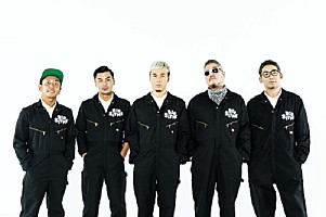 スペアザ×RIP SLYMEのコラボ曲MVで“9人10脚”を披露 | Daily News