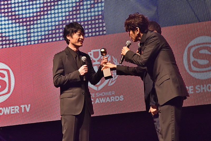 「BOOM BOOM SATELLITES“敬意と感謝をこめて”スペシャのアワード授賞式に中野登壇」1枚目/9