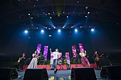「家入レオ×大原櫻子×藤原さくら、一夜限りの豪華ライブでコラボ曲初披露　」1枚目/4