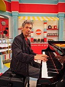 「チック・コリア、30年ぶりの日本TV出演決定 NHK『あさイチ』に登場」1枚目/2