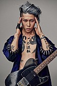「“侍ギタリスト”MIYAVI×『無限の住人』スペシャルコラボMV公開」1枚目/2