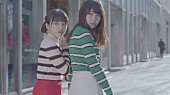 「欅坂46 今泉佑唯＆小林由依のユニット“ゆいちゃんず”「チューニング」MV公開」1枚目/11