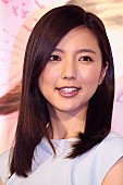 「真野恵里菜「仕事を超える出会いってあるのかな」　ある事情であきらめた職業とは？」1枚目/1