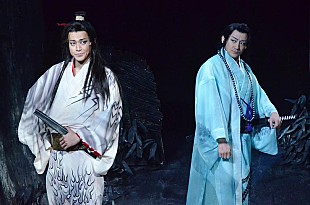 「小栗旬、山本耕史らが公開稽古披露　“没入型”新型劇場に「とにかく広すぎて…」」