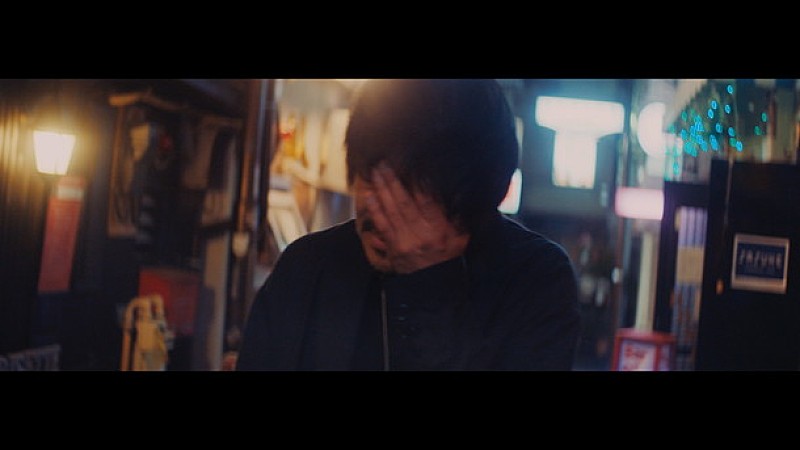 「大森南朋率いる“月に吠える。”新宿ゴールデン街などで撮影されたMV公開」1枚目/12