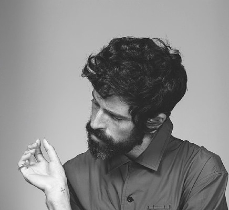 「デヴェンドラ・バンハート、来日時にBEAMS RECORDSにてインストア・ライブを開催」1枚目/1