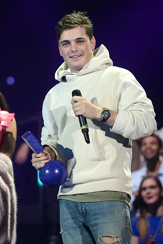 「マーティン・ギャリックス、トロイ・シヴァン参加の新曲を【コーチェラ】で初披露」1枚目/1