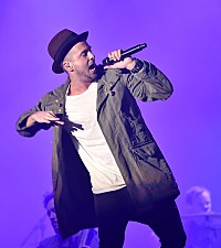 ワンリパブリックのライアン・テダー、今後のリリース方針や自身の