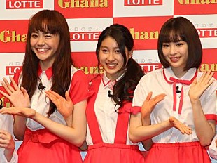 「広瀬すず、メ－クしたらブルゾンちえみ似？　土屋太鳳、松井愛莉と母親の似顔絵も披露」