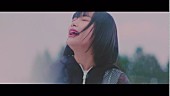 「PassCodeがずぶ濡れに……シングル曲「bite the bullet」MVフルサイズ公開」1枚目/14