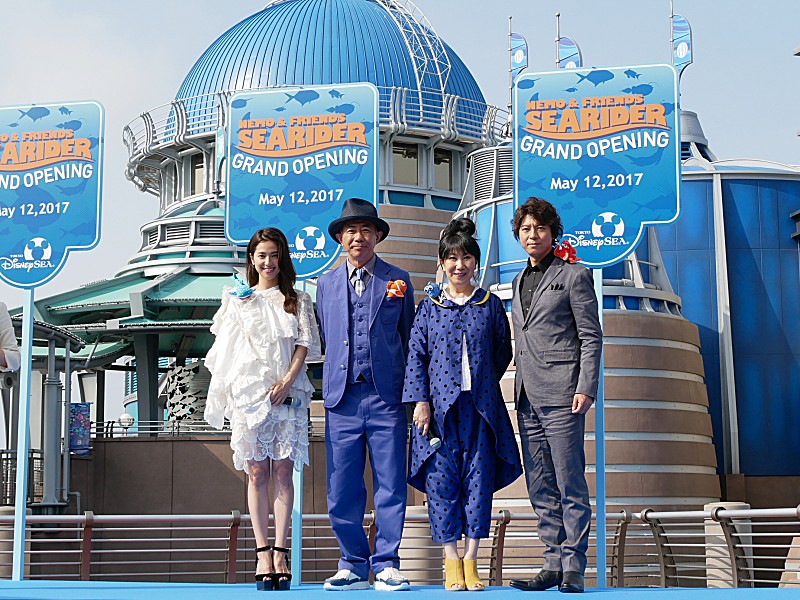 「東京ディズニ－シ－「ニモ＆フレンズ・シ－ライダ－」がオ－プン　室井滋、木梨憲武、上川隆也、中村アンがサプライズで登場」1枚目/1