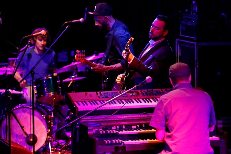 「“銀河系最強のファンク・バンド”ザ・ニュー・マスターサウンズが、ビルボードライブ大阪に登場」1枚目/6