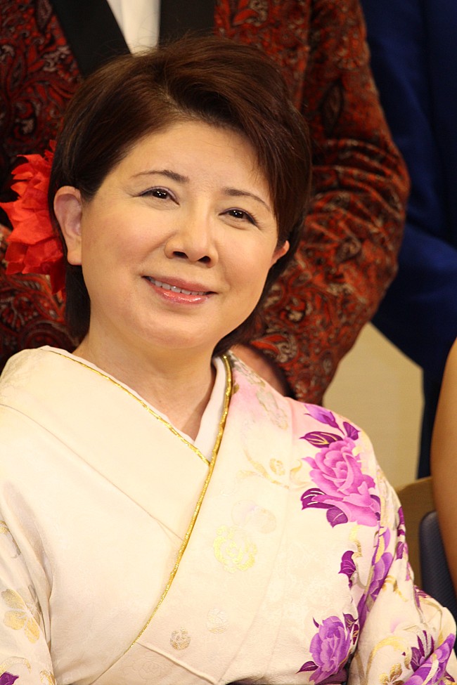 「森昌子、舞台で河合郁人と“二人三脚”　「『僕が守ります』と言われドキドキ…」」1枚目/1