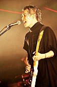 「MIYAVI「その日にしか起こらないドラマと熱を」対バンライブ初日はTHE ORAL CIGARETTES」1枚目/6