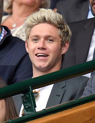 「1Dナイル・ホーラン、音楽出版会社Downtown Music Publishingと契約」