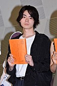 「菅田将暉、オ－ディションで声優初挑戦「勝ち取ってやったぜ」 　広瀬すずは初めての公開アフレコに「新感覚」」1枚目/1
