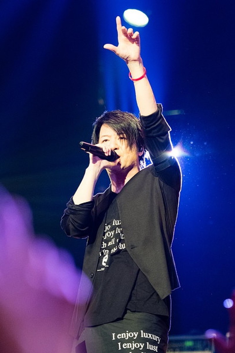 「GLAY 23年間休む事なく第一線を走り続け、そしてこれからも！ デビュー記念日にツアー千秋楽」1枚目/4