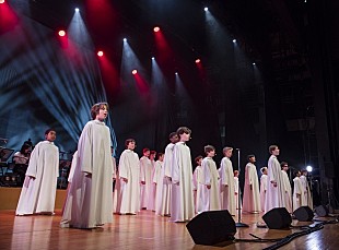 「少年合唱団リベラ、1年半ぶりの来日ツアーがスタート」