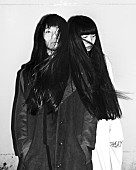 「NUUAMM、2ndAL『w/ave』の“漆黒に浮遊する”ジャケ写公開」1枚目/2