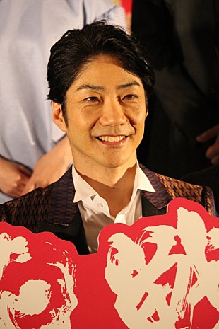 「野村萬斎「物まねをしたりして遊んでいます」　俳優陣が、壁にぶつかった時の秘策を語る」