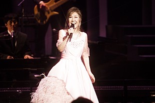 「髙橋真梨子、全国ツアー初日に自身初の“始球式参加”を発表」