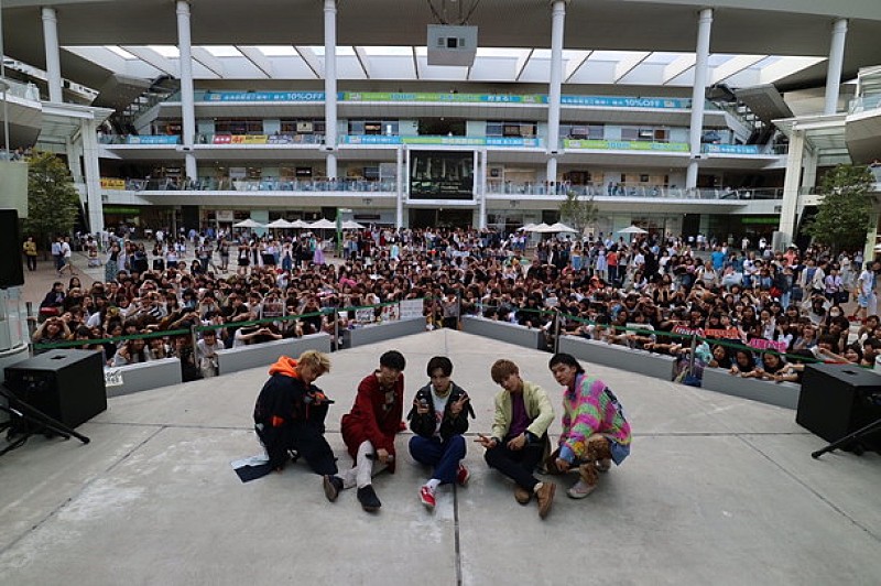 「FlowBack『VERSUS』リリース記念イベントのファイナルも大盛況」1枚目/7