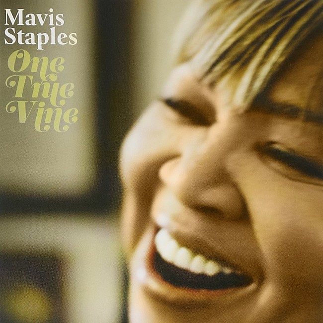 「『7月10日はなんの日？』現在進行形の“伝説的”女性シンガー、メイヴィス・ステイプルズの誕生日」1枚目/1