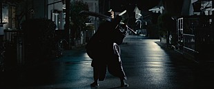 「福士蒼汰が虚の腕を切り落とす実写映画『BLEACH』特報映像が公開」