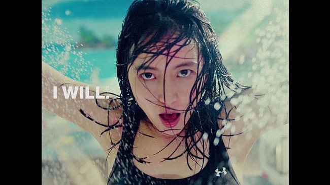 「長澤まさみが銭湯で踊り狂う！？　変顔、生着替えに美ボディ－披露も」1枚目/1