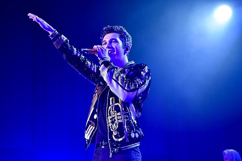 オースティン・マホーン、来日ツアー開幕にブルゾンちえみ「超最高！」