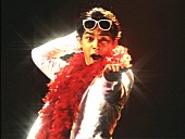 「柳楽優弥、まるで別人？本当に別人？！　超ハイレベルダンスを踊り倒し衝撃の展開に」1枚目/1